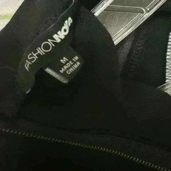 Fashion Nova Mini Black and White Dress in perfect condition! - Picture 3 of 3